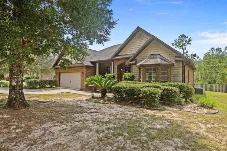 Single-family house For Sale in Crestview, Florida