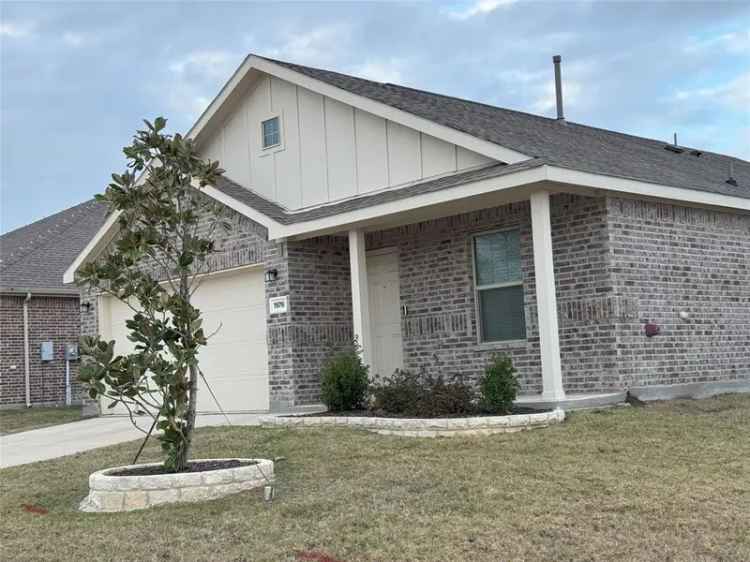 Single-family house For Rent in Anna, Texas