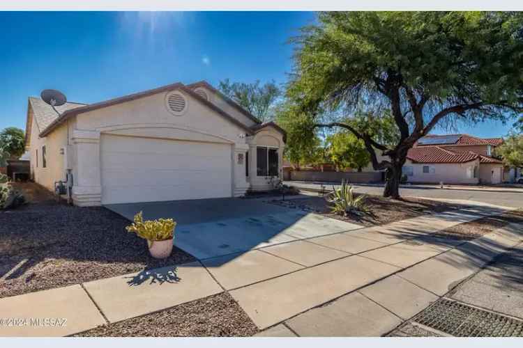 Single-family house For Sale in 9102, East Rainsage Street, Tucson, Arizona