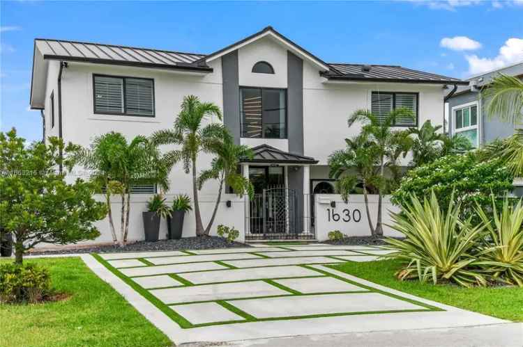 Single-family house For Sale in Pompano Beach, Florida