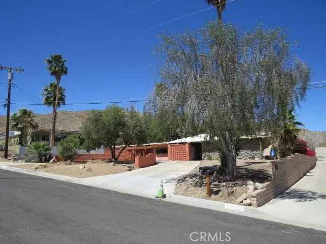 Single-family house For Sale in 67870, Carroll Drive, Cathedral City, California