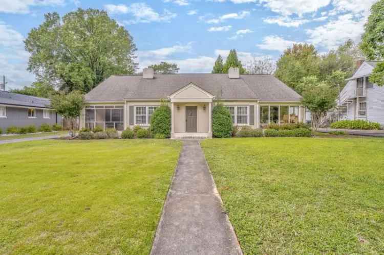 Single-family house For Sale in 606, Valley Drive, Dalton, Georgia