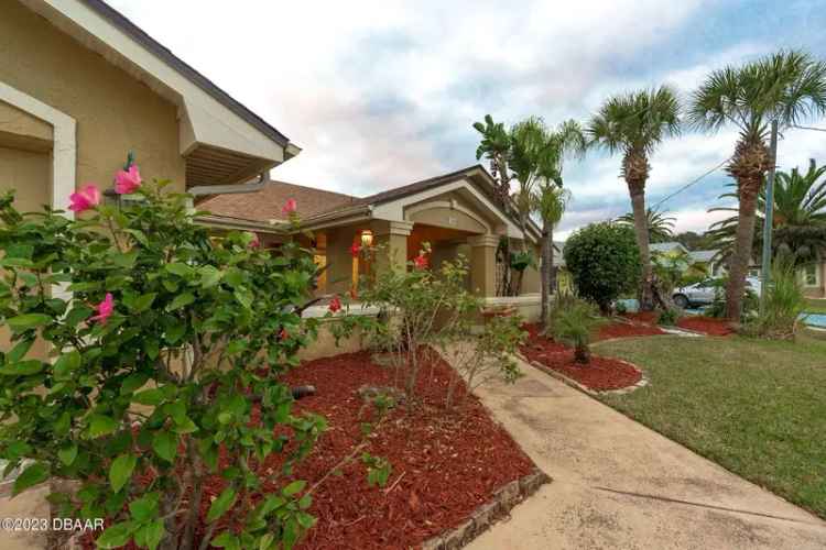 Single-family house For Sale in Palm Coast, Florida