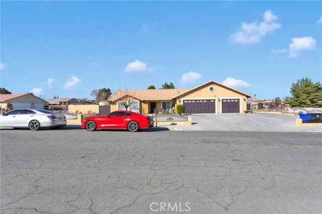 Single-family house For Sale in 14266, Brentwood Drive, Victorville, California