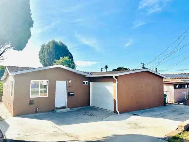 Single-family house For Sale in 2862, Callejon Street, San Diego, California