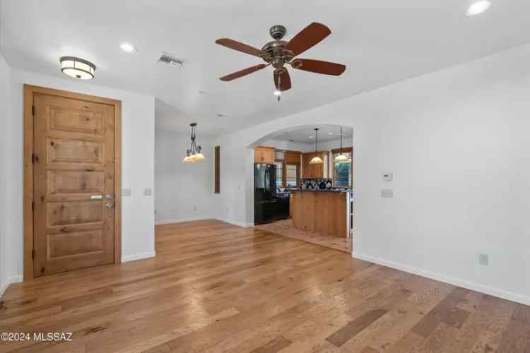 Single-family house For Sale in 176, South Avenida del Sembrador, Tucson, Arizona