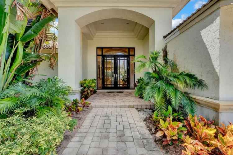 Single-family house For Sale in Delray Beach, Florida