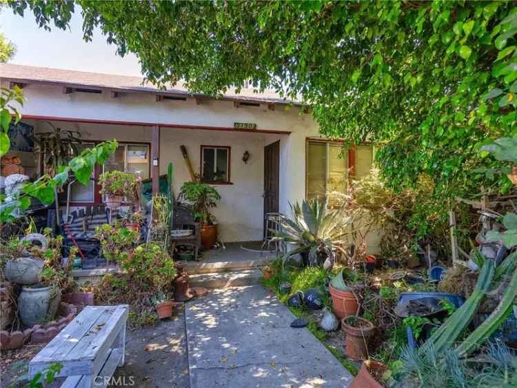 Multi-family house For Sale in Los Angeles, California