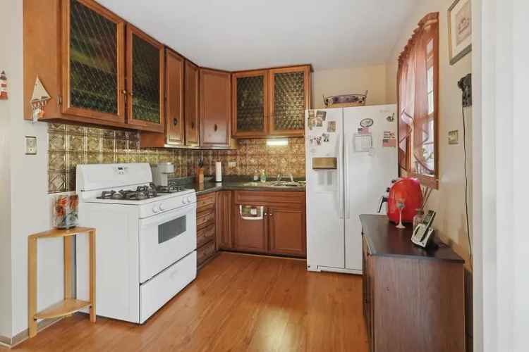 Single-family house For Sale in 4246, Whitehall Lane, Richton Park, Illinois