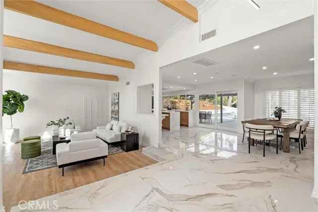 Single-family house For Sale in 19501, Greenbriar Drive, Los Angeles, California