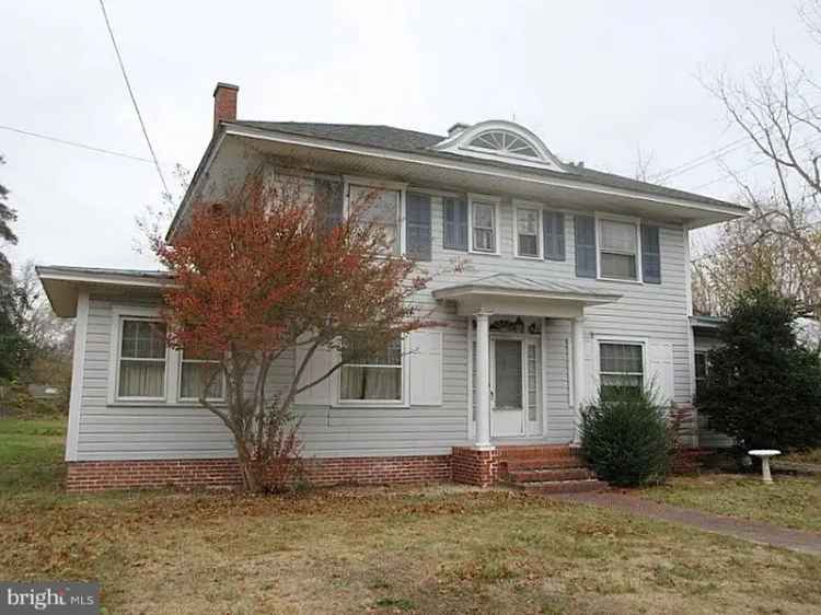 Single-family house For Sale in 110, West Market Street, Georgetown, Delaware