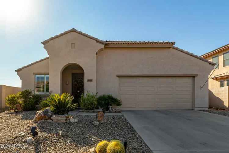 Single-family house For Sale in 19104, North Smith Drive, Maricopa, Arizona