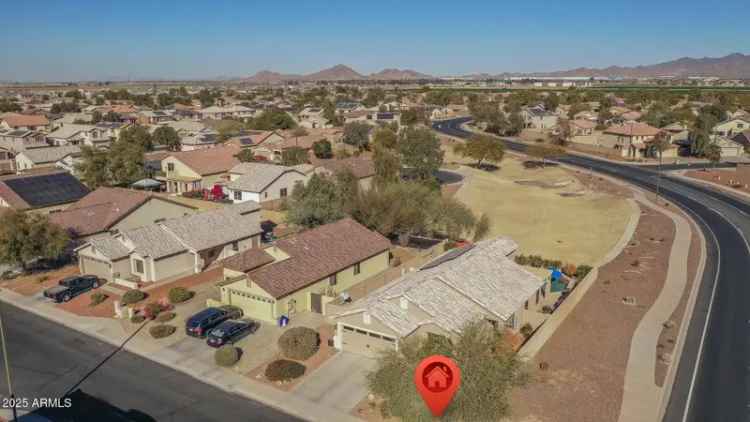 Single-family house For Sale in 24810, West Huntington Drive, Buckeye, Arizona