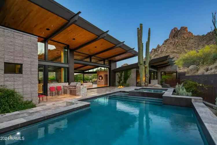 Single-family house For Sale in Scottsdale, Arizona