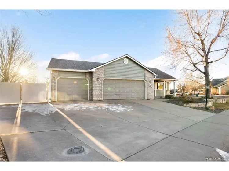 Single-family house For Sale in 340, Morgan Drive, Loveland, Colorado