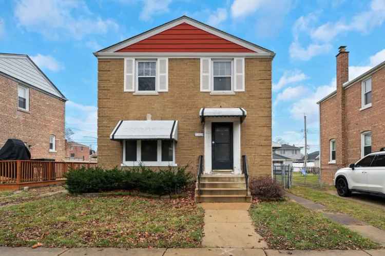 Single-family house For Sale in 5252, South Natoma Avenue, Chicago, Illinois