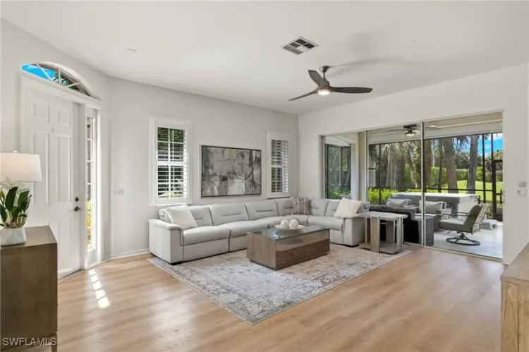 Single-family house For Sale in Bonita Springs, Florida