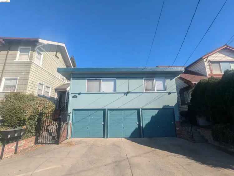 Multi-family house For Sale in 5108, Fairfax Avenue, Oakland, California