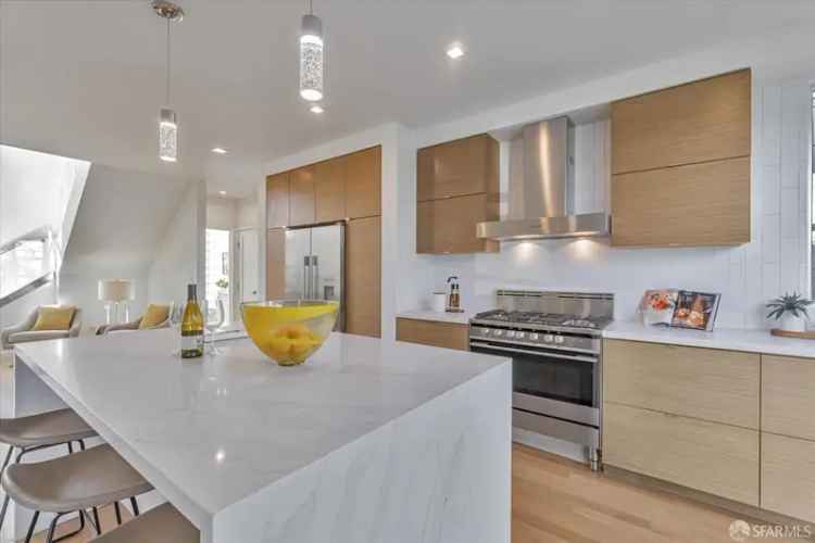 Single-family house For Sale in 842, Moultrie Street, San Francisco, California