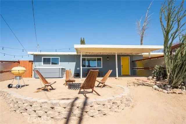 Single-family house For Sale in Joshua Tree, California