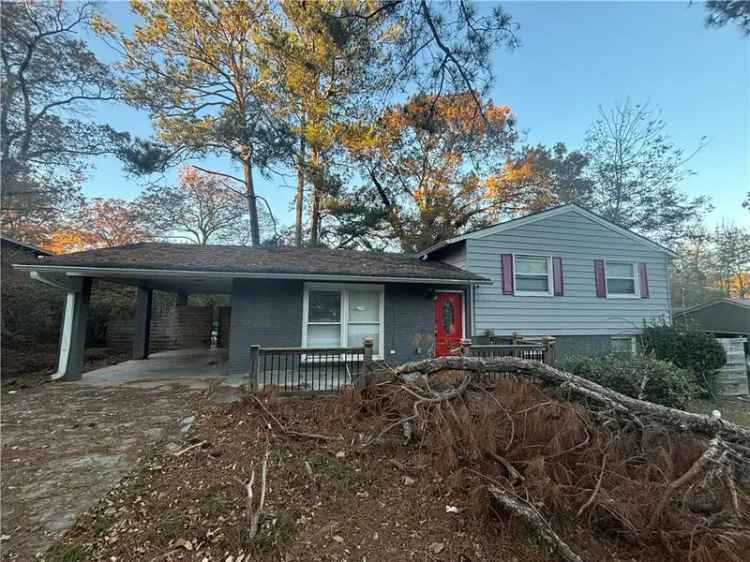 Single-family house For Sale in 2475, Harvel Drive Northwest, Atlanta, Georgia