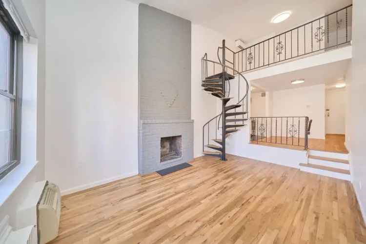 XL 1 Bedroom Duplex in Gramercy - Newly Renovated