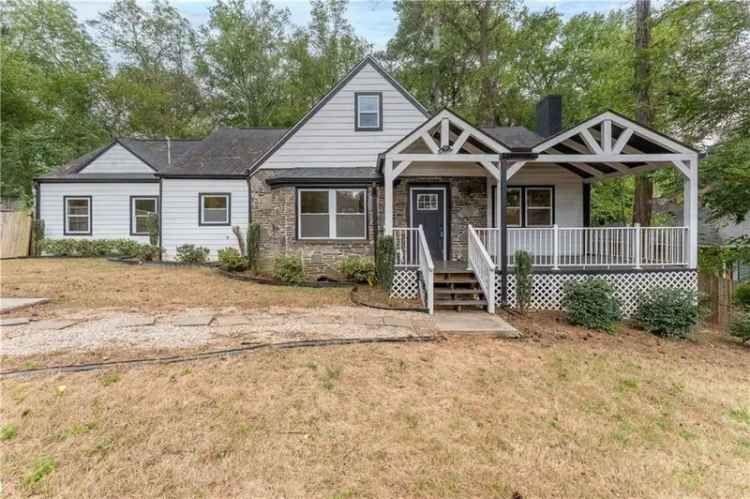 Single-family house For Sale in 2711, Glenwood Avenue Southeast, Atlanta, Georgia