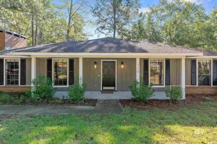 Single-family house For Sale in Daphne, Alabama