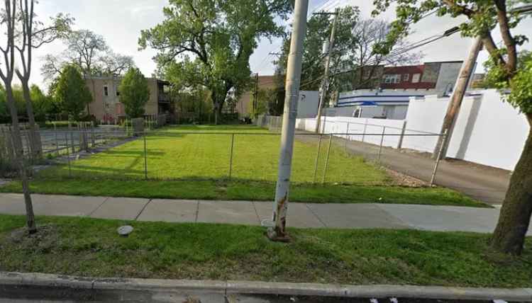 Land For Sale in 814, West Marquette Road, Chicago, Illinois