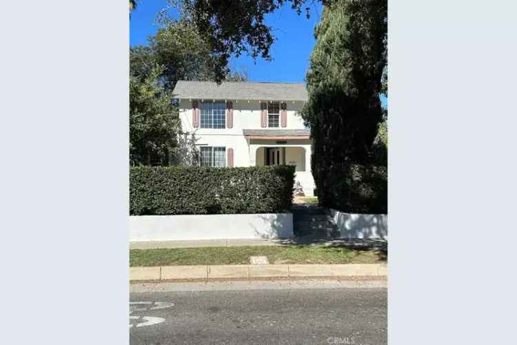 Single-family house For Sale in 1065, East Mountain Street, Pasadena, California