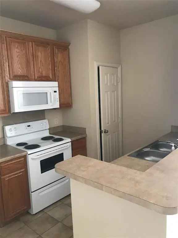 Condo For Rent in 213, South Magnolia Street, Aubrey, Texas