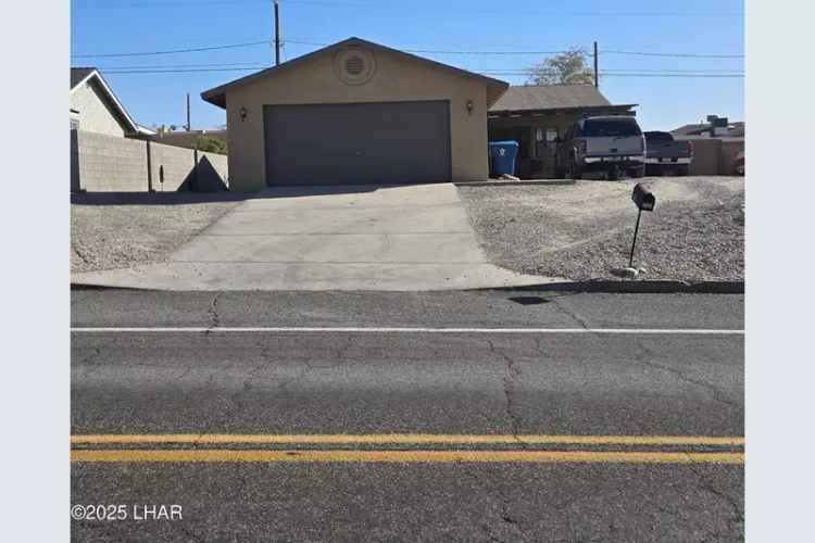 Single-family house For Sale in 3020, Saratoga Avenue, Lake Havasu City, Arizona