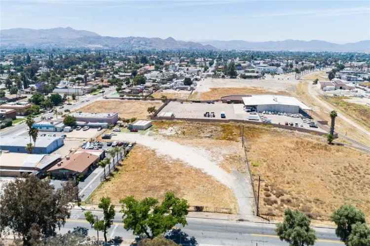 Land For Sale in 385, East Oakland Avenue, Hemet, California