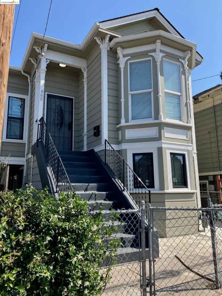 Single-family house For Sale in 860, McElroy Street, Oakland, California