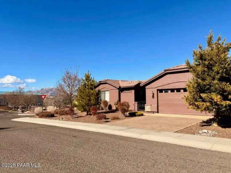 Single-family house For Sale in 1010, Craftsman Drive, Prescott, Arizona