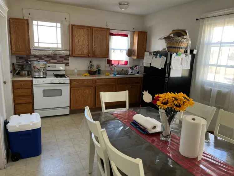 Multi-family house For Sale in 237, Park Street, West Haven, Connecticut