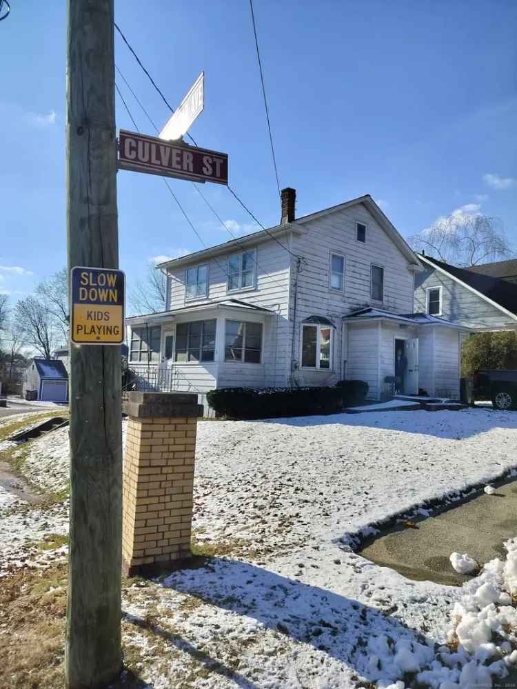 Single-family house For Sale in 62, Homestead Avenue, Naugatuck, Connecticut