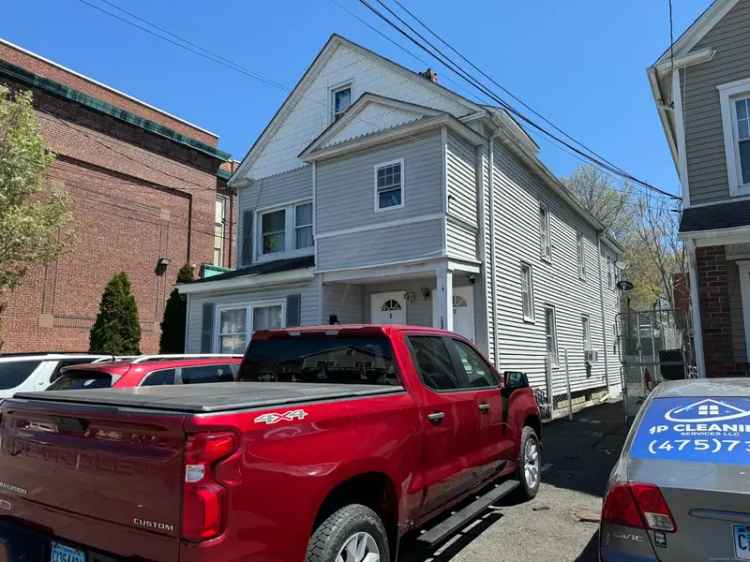 Multi-family house For Sale in 1391, North Avenue, Bridgeport, Connecticut