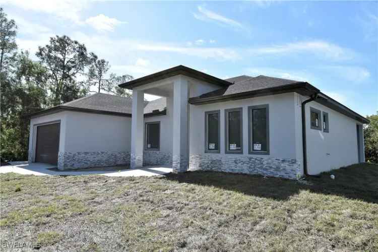 Single-family house For Sale in 103, Scott Avenue, Florida