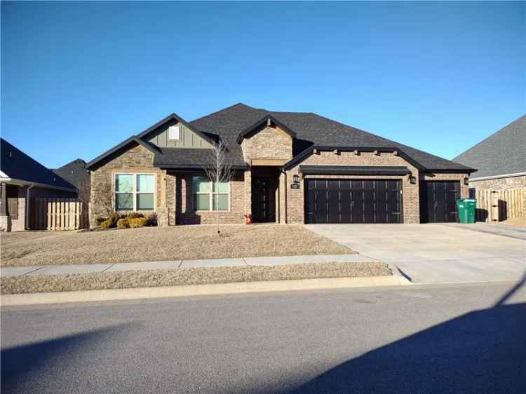 Single-family house For Sale in Centerton, Arkansas