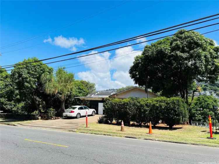 Multi-family house For Sale in 322, Auwaiolimu Street, Honolulu, Hawaii