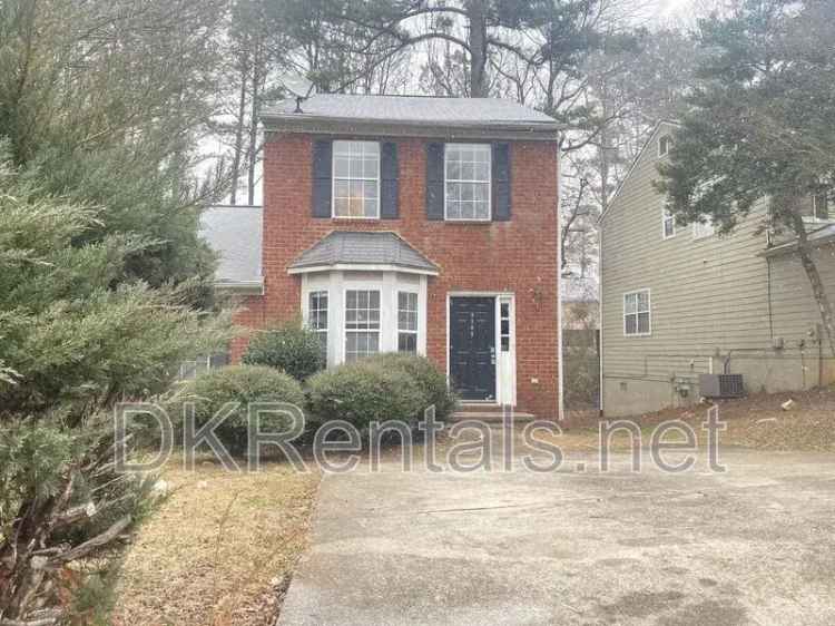 Decatur GA Townhouse - 2 Bed 2.5 Bath - Fireplace & Deck