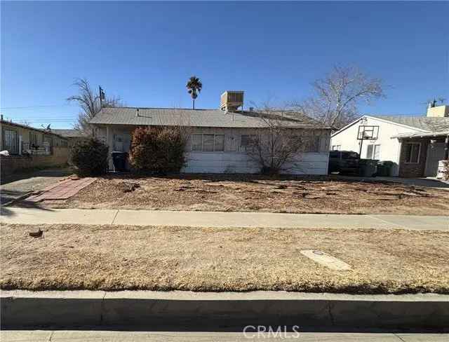 Single-family house For Sale in 44209, Stanridge Avenue, Lancaster, California