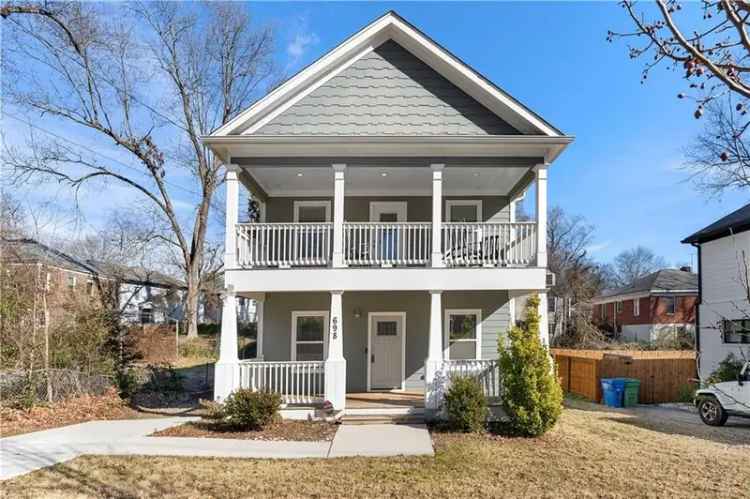 Single-family house For Sale in 698, Rochelle Drive Southwest, Atlanta, Georgia