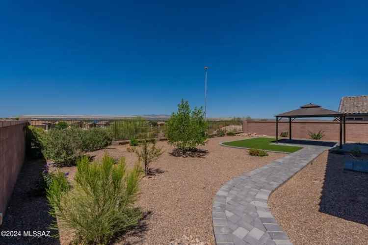 Single-family house For Sale in 1374, East Stronghold Canyon Lane, Sahuarita, Arizona