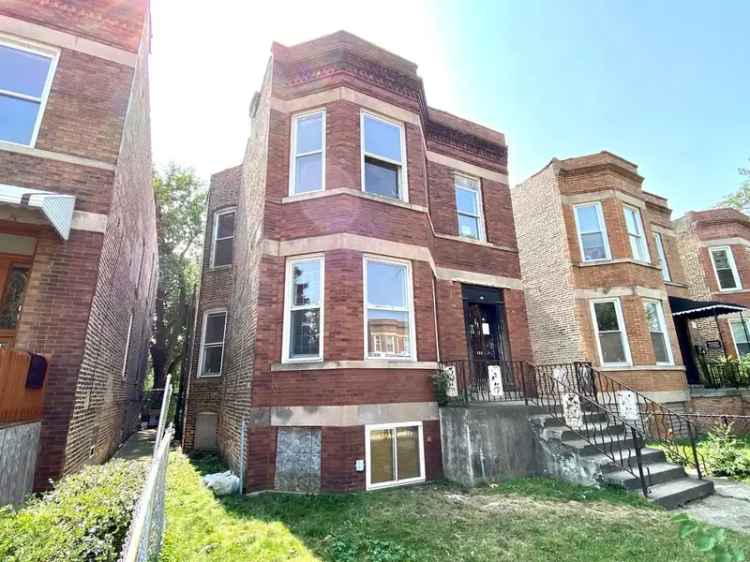 Multi-family house For Sale in 1759, East 72nd Place, Chicago, Illinois