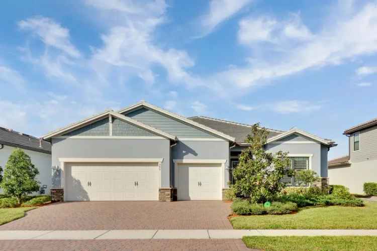 Single-family house For Sale in Port Saint Lucie, Florida