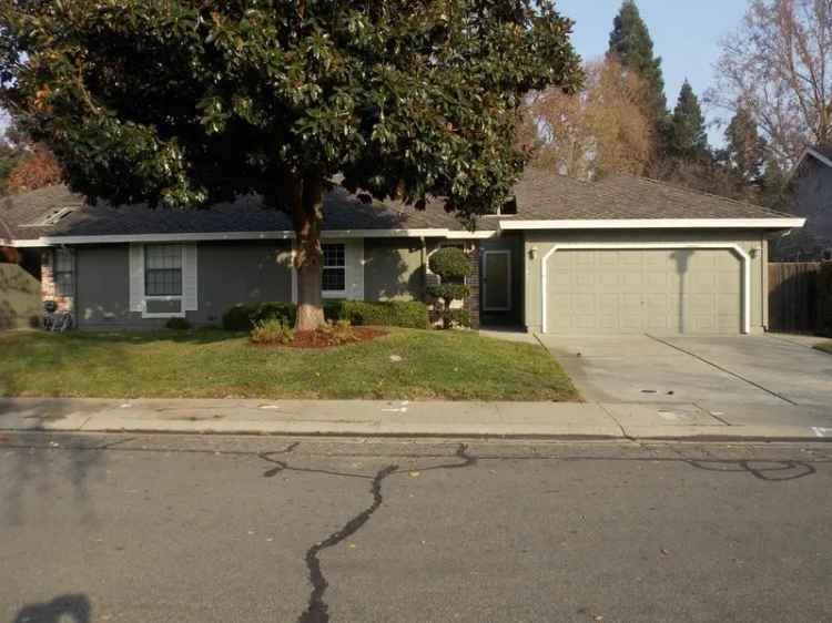 Single-family house For Sale in Sacramento, California