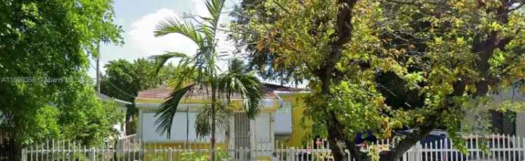 Single-family house For Sale in 340, Northwest 40th Street, Miami, Florida