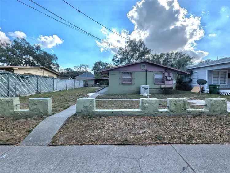 Multi-family house For Sale in Tampa, Florida